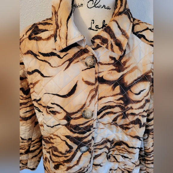 Chico's Jacket Women’s 3/XL Brown Tiger Prints Quilted Pockets Long Sleeve - Picture 8 of 10